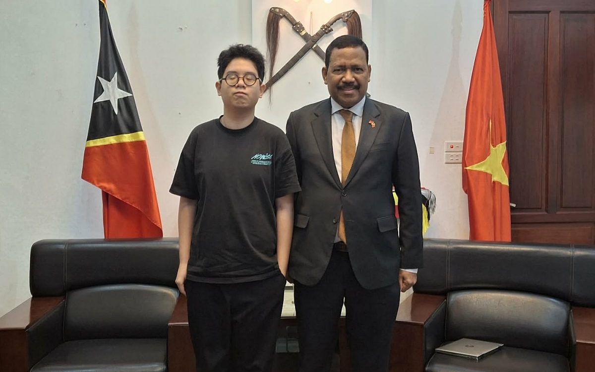 Nam sinh lớp 9 của Việt Nam được Tổng thống Timor-Leste mời thăm và diễn thuyết